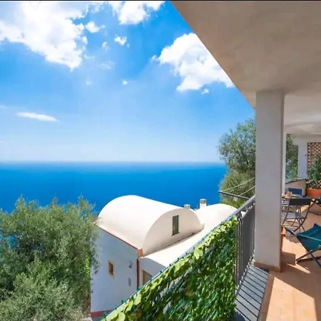 Holiday home In Amalfi Coast: Bouganvillea Romantica Casa Vista Mare *
